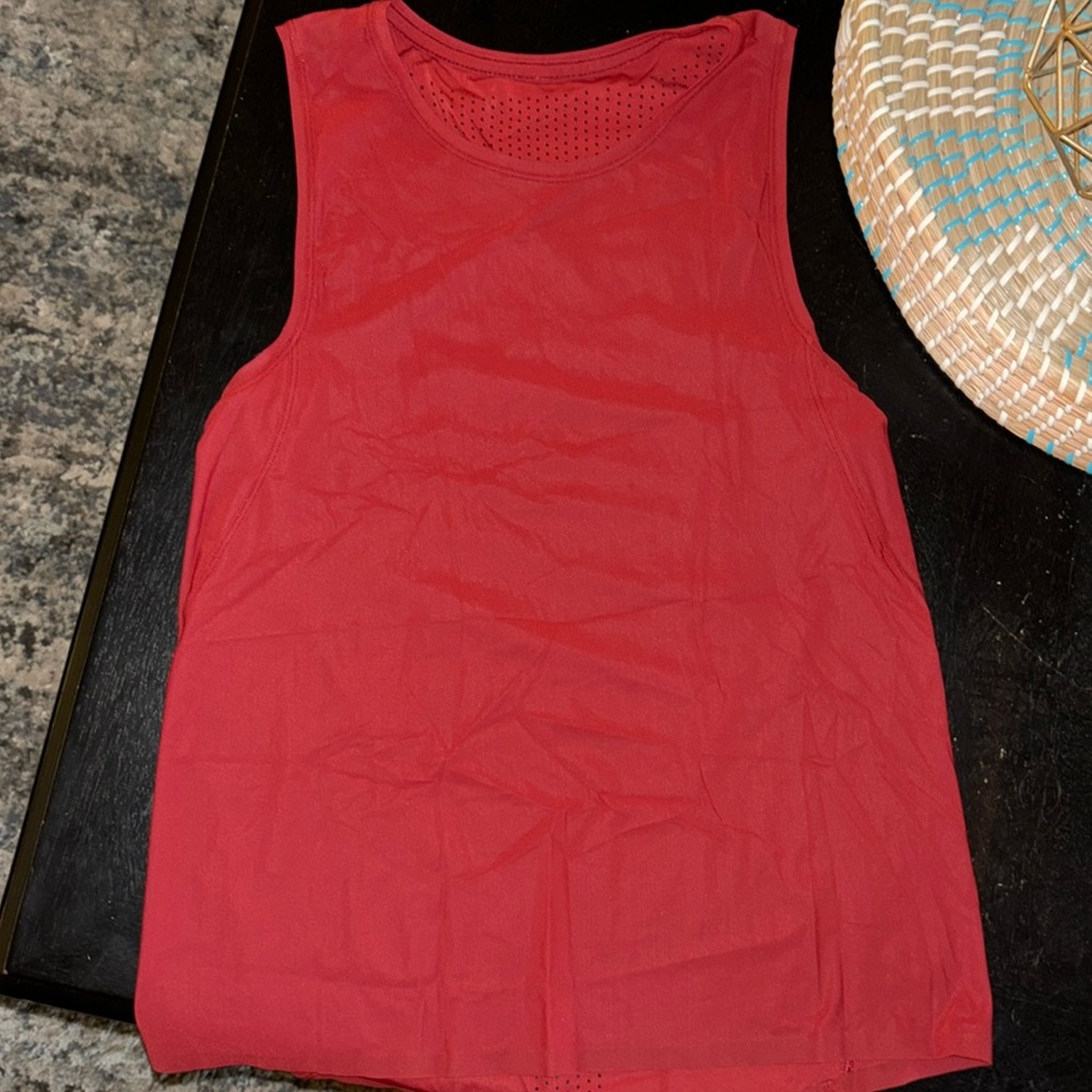 Lululemon red tank top, size small (4-6)